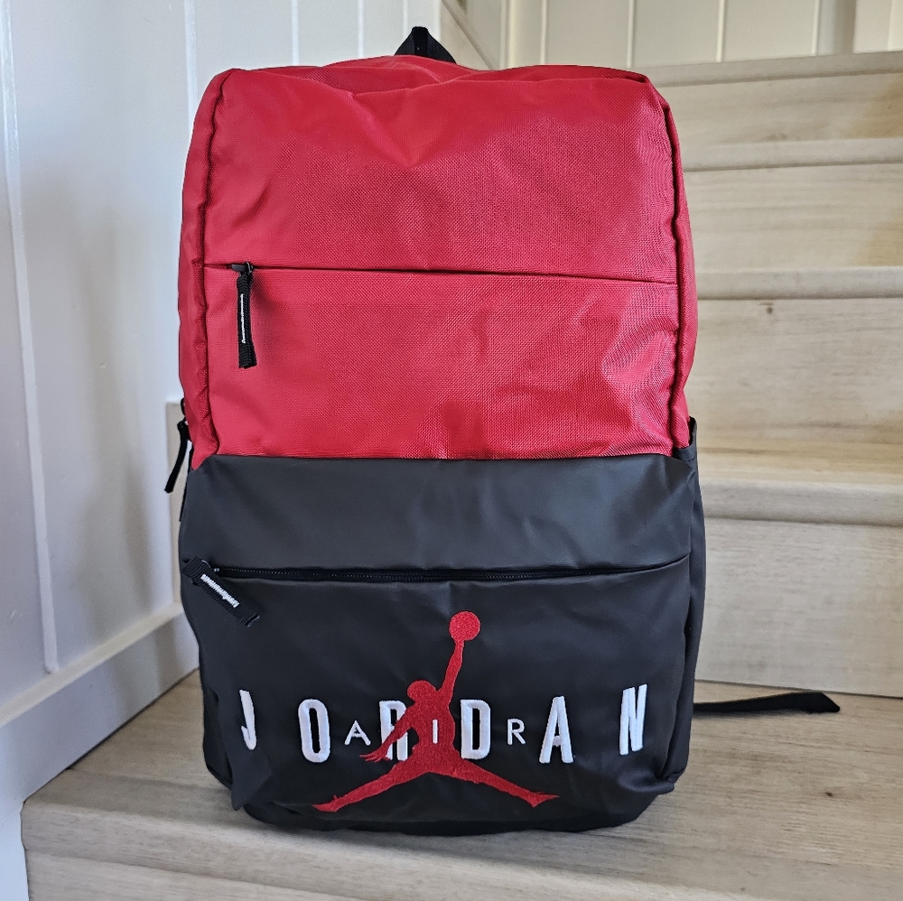 🥳HP🎉 NWT🎒 JORDAN PIVOT - BACKPACK